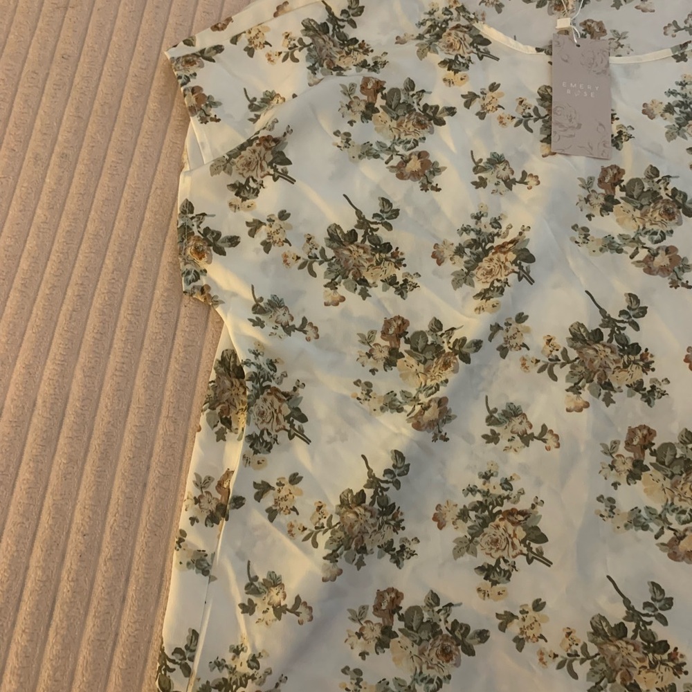 Elegant Floral Women's Blouse